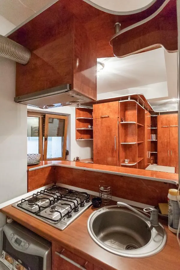 Calderon Studio Apartman Bukarest 0*,  Románia